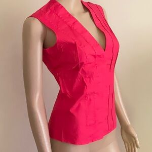 MODA INTERNATIONAL SLEEVELESS BLOUSE